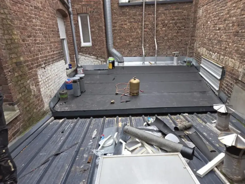 Couverture bac acier et toiture-terrasse — photo 3
